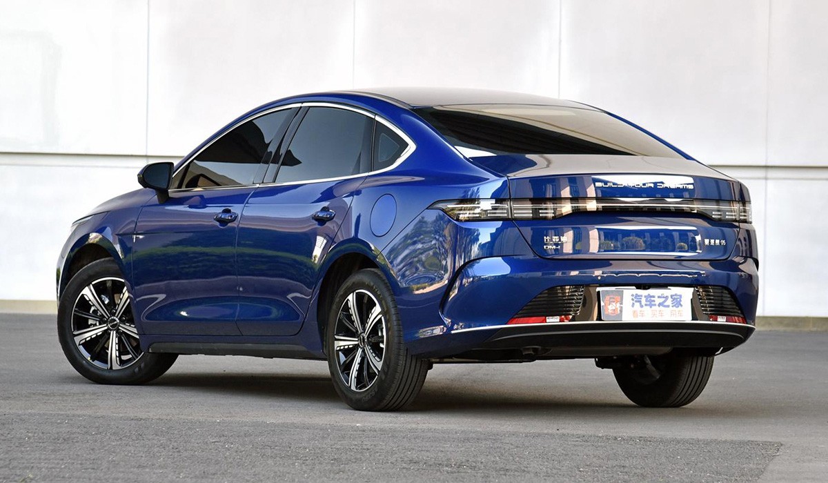 Седан BYD Destroyer 05 начал формирование нового флота