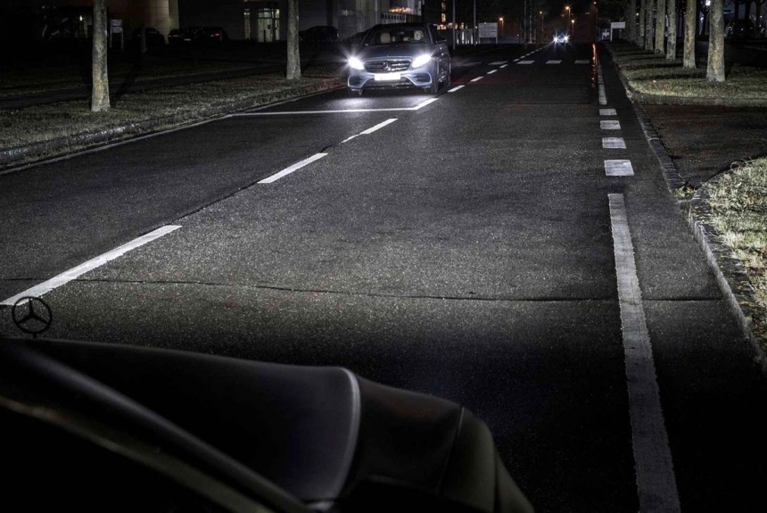 В США наконец-то разрешены адаптивные фары В США наконец-то разрешены адаптивные фары