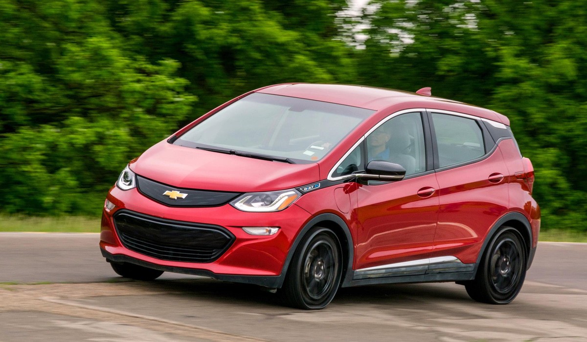 GM будет оснащать электромобили безвоздушными шинами Michelin