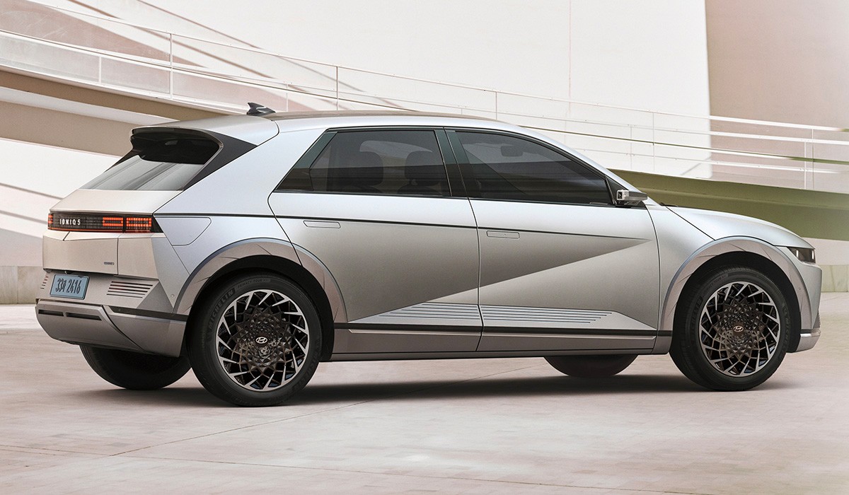 Hyundai Ioniq 5 модернизирован: новая батарея и камеры вместо зеркал