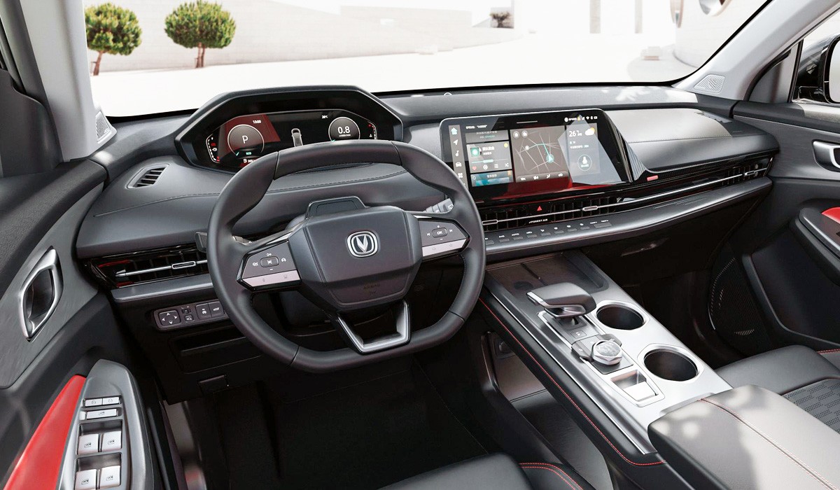 В России сертифицирован новый кроссовер Changan CS55 Plus