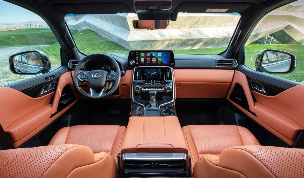 Lexus LX нового поколения: цены в России