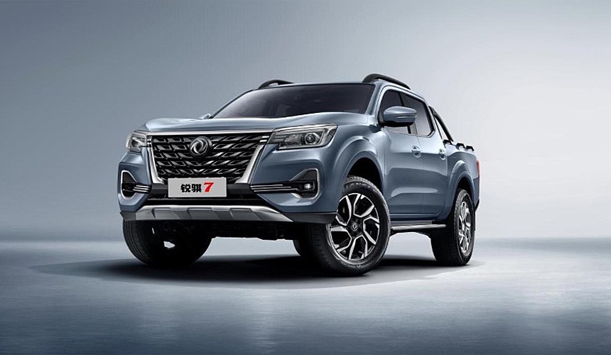 Китайская Navara стала богаче: новый пикап Dongfeng Rich 7 Китайская Navara стала богаче: новый пикап Dongfeng Rich 7