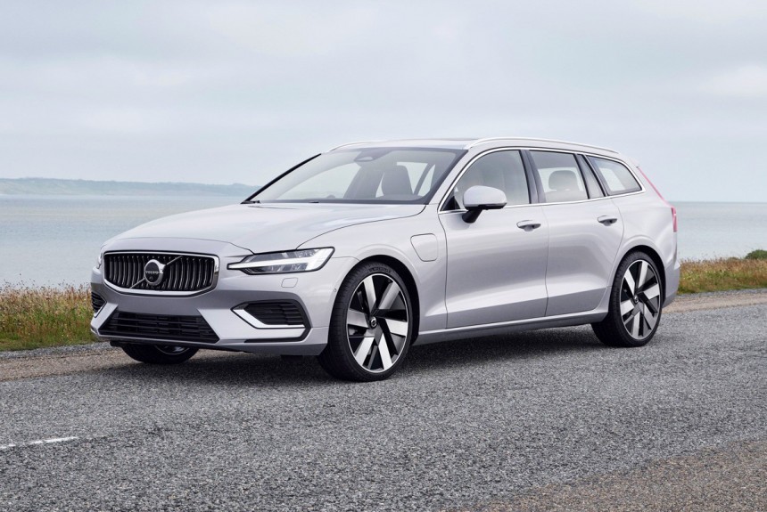 Volvo S60 и V60 обновлены к следующему модельному году