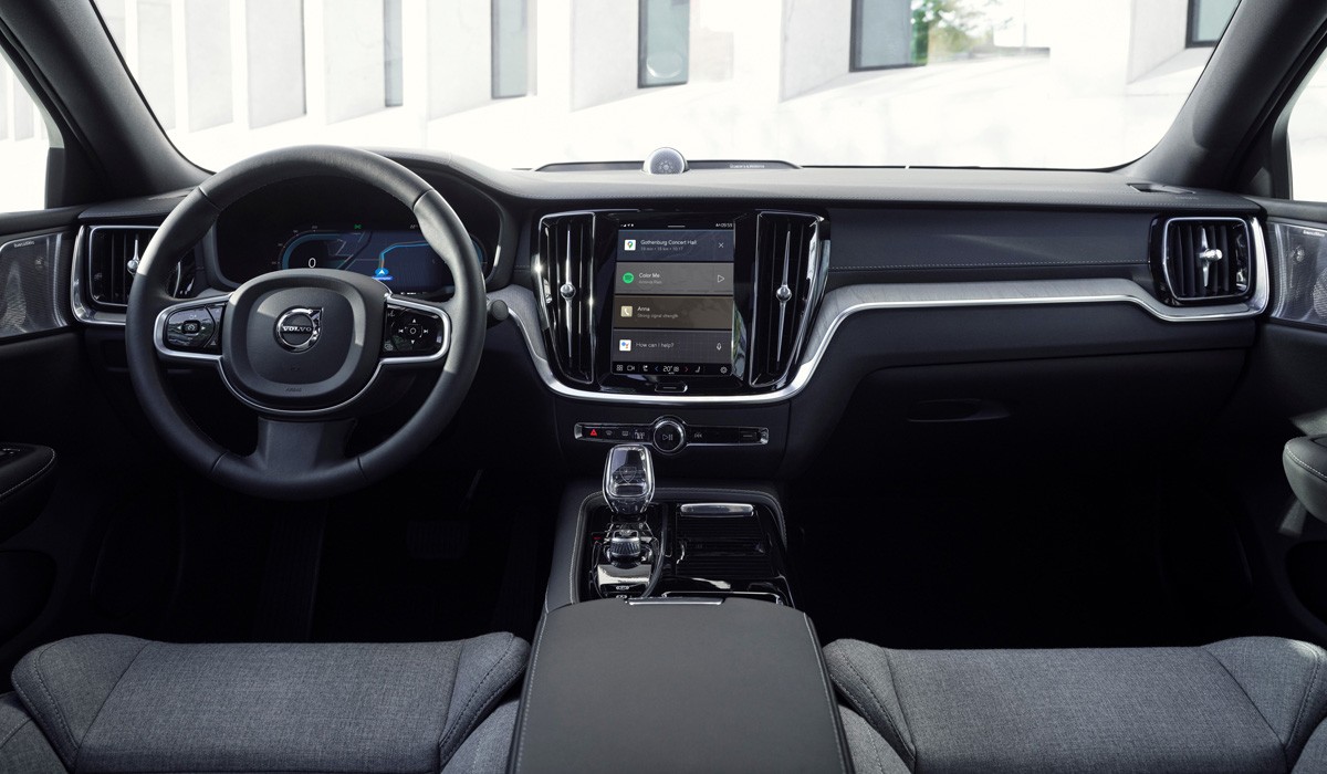 Volvo S60 и V60 обновлены к следующему модельному году