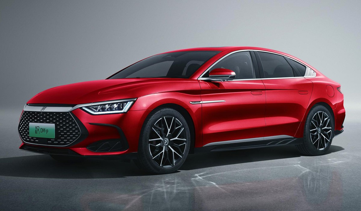 BYD Han DM-i с новой гибридной системой: 1300 км без дозаправки