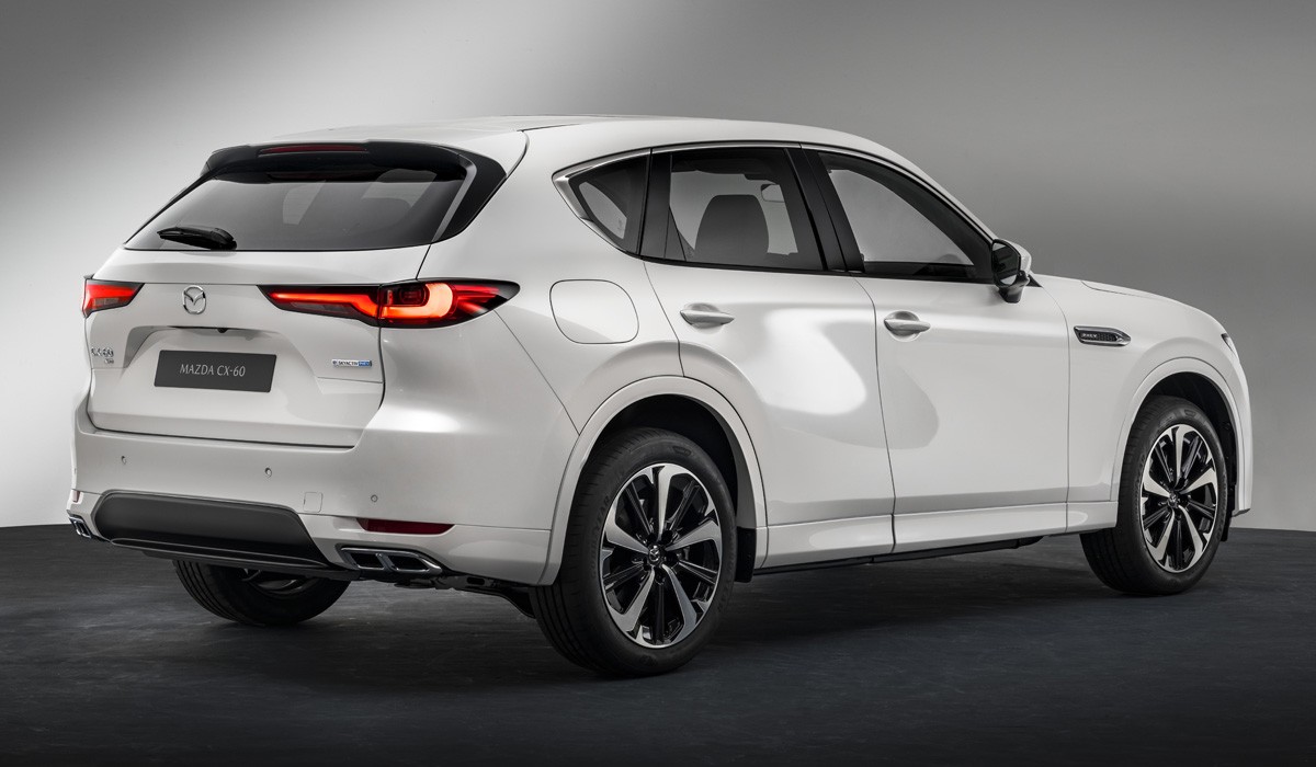 Новый кроссовер Mazda CX-60 вывел марку в премиум