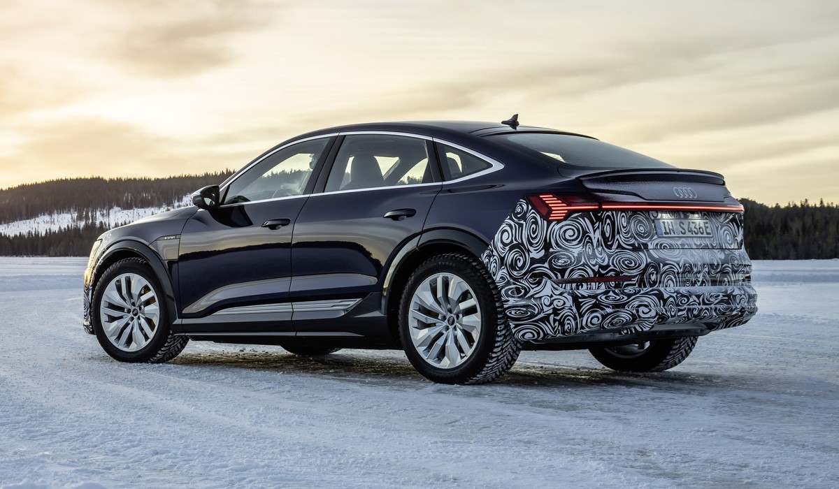 Обновленный Audi e-tron станет частью семейства Q8 Обновленный Audi e-tron станет частью семейства Q8