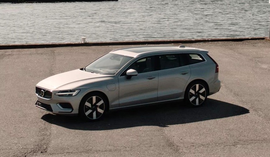 Volvo S60 и V60 обновлены к следующему модельному году
