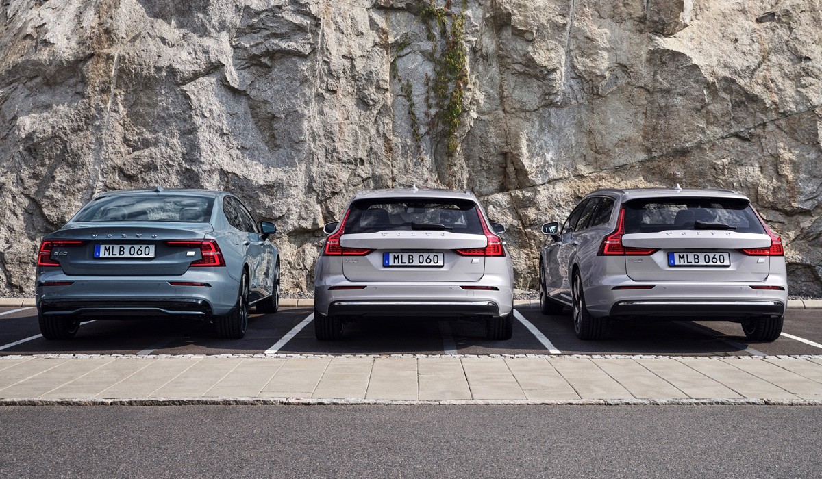 Volvo S60 и V60 обновлены к следующему модельному году