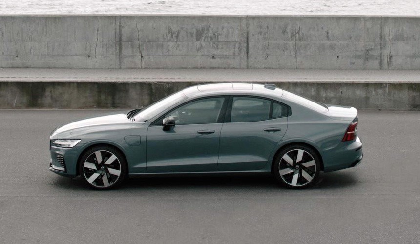 Volvo S60 и V60 обновлены к следующему модельному году