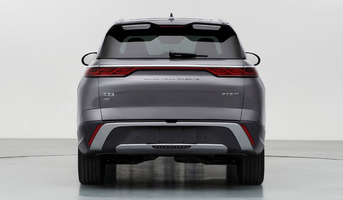 Анонсы компании BYD: кроссовер Cruiser 07 и седан Seal