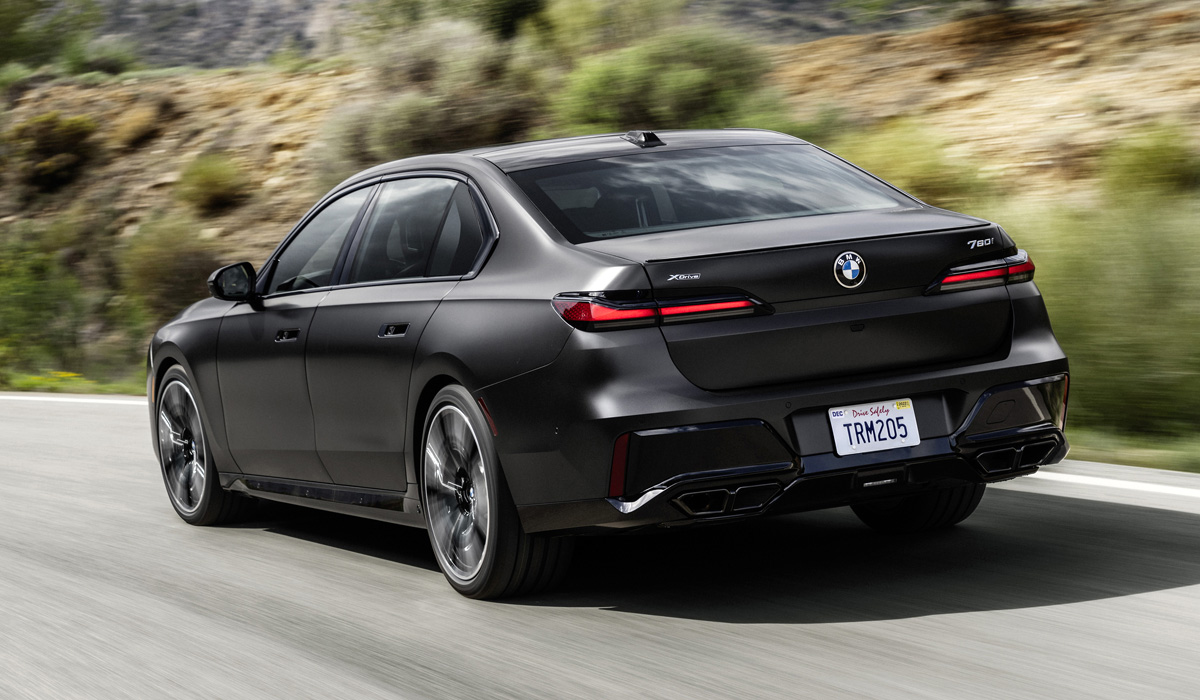 Представлен новый седан BMW седьмой серии (включая BMW i7) Представлен новый седан BMW седьмой серии (включая BMW i7)