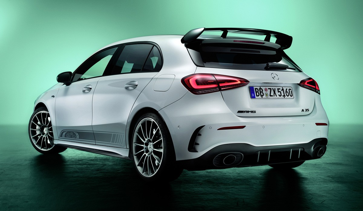 Модели Mercedes-AMG A 35 и CLA 35 подключились к юбилею AMG