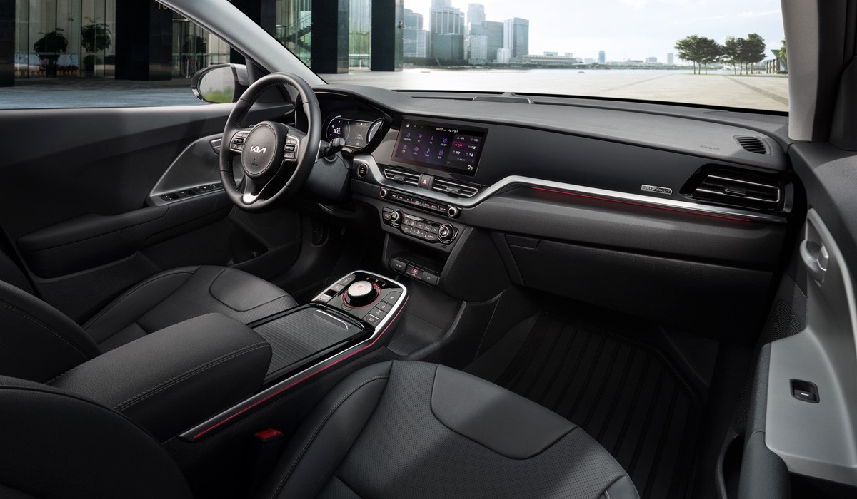 Для такси подготовлена модель Kia Niro Plus с высокой крышей