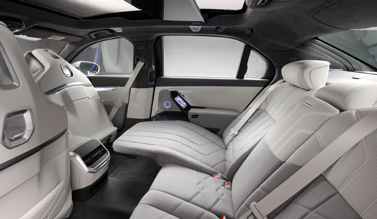 Представлен новый седан BMW седьмой серии (включая BMW i7) Представлен новый седан BMW седьмой серии (включая BMW i7)