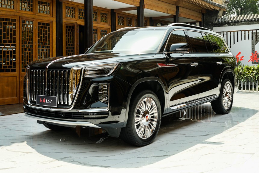 Роскошный внедорожник Hongqi LS7: подробности