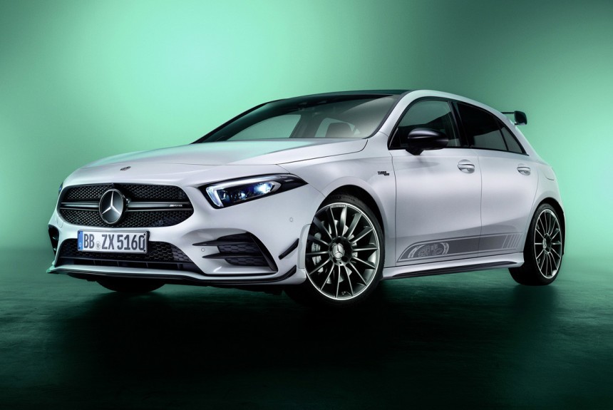 Модели Mercedes-AMG A 35 и CLA 35 подключились к юбилею AMG