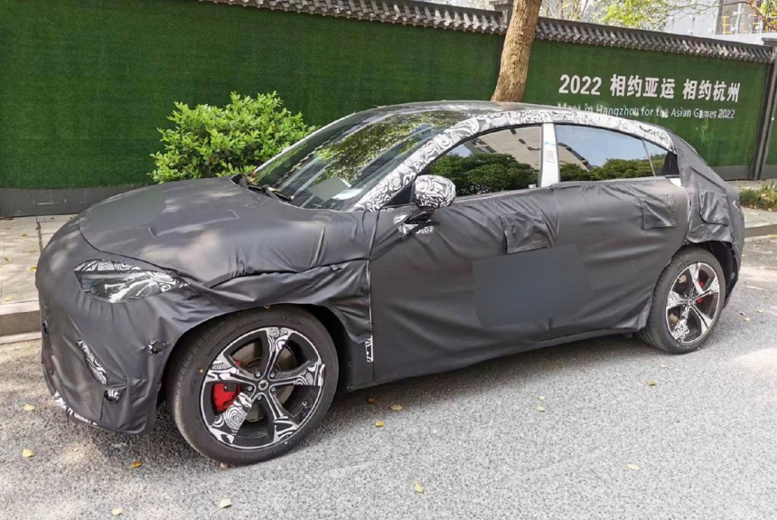 Второй моделью smart новой волны станет хэтчбек Второй моделью smart новой волны станет хэтчбек