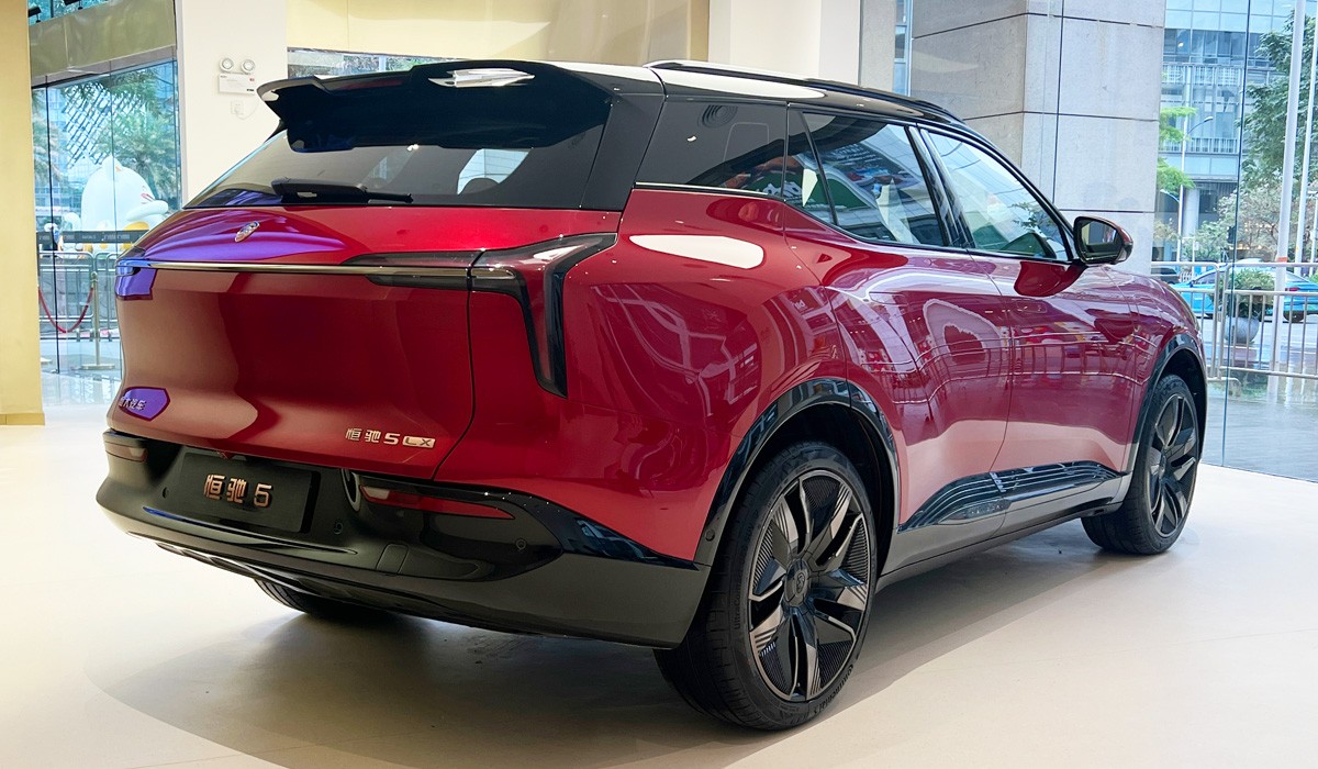 Кроссовер Hengchi 5 станет первой серийной моделью бренда