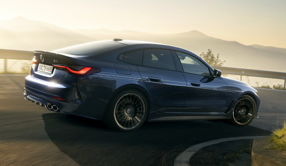 Лифтбек BMW Alpina B4 Gran Coupe дополнил гамму M4 Лифтбек BMW Alpina B4 Gran Coupe дополнил гамму M4