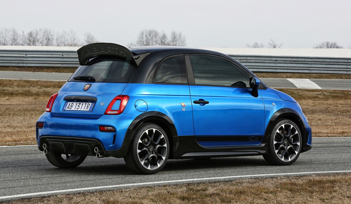 Abarth 695 Tributo 131 Rally выпущен в честь легенды ралли