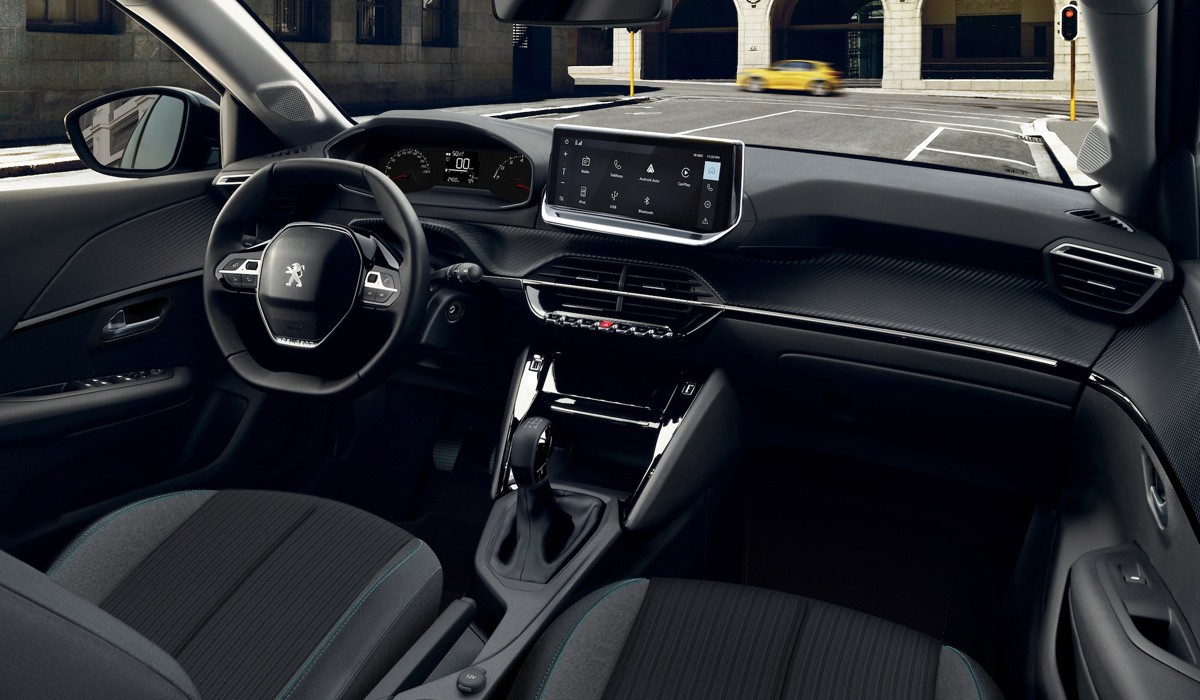 На Peugeot 208 начали устанавливать двигатели Fiat