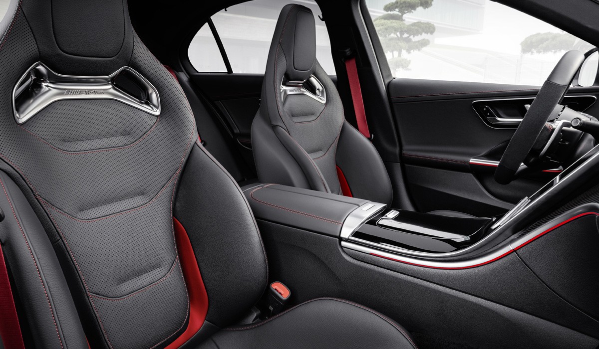 Новый Mercedes-AMG C 43: теперь с четырьмя цилиндрами