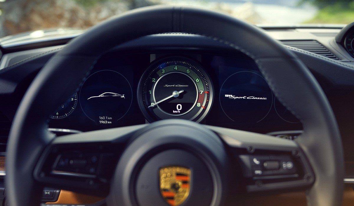 Представлен Porsche 911 Sport Classic: самая мощная версия с &laquo;механикой&raquo;