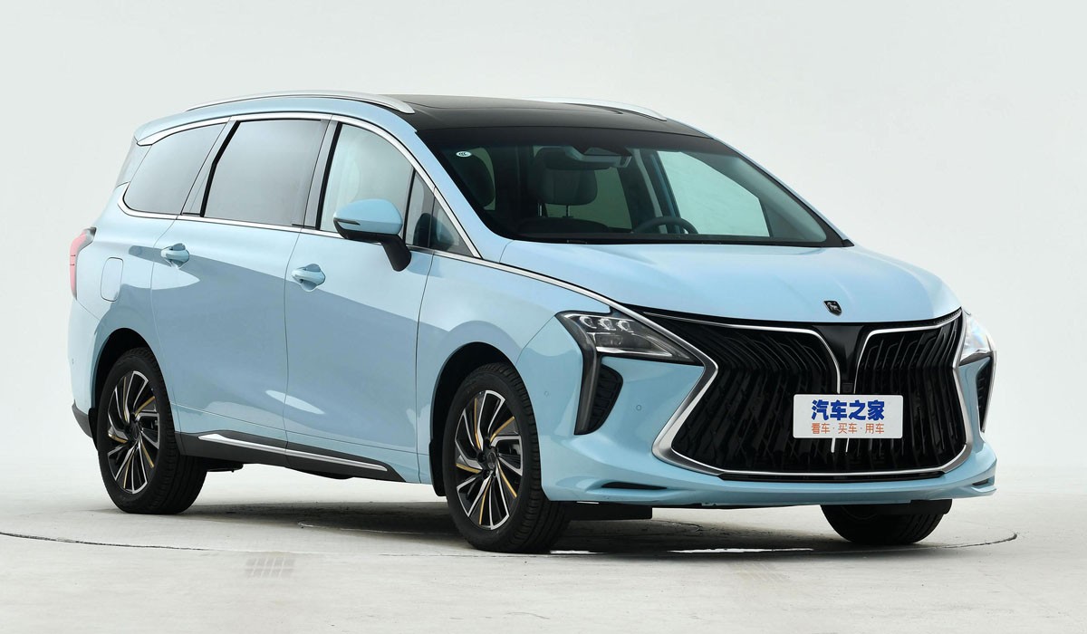 Сухопутная яхта: минивэн Dongfeng Forthing Yacht вышел на рынок