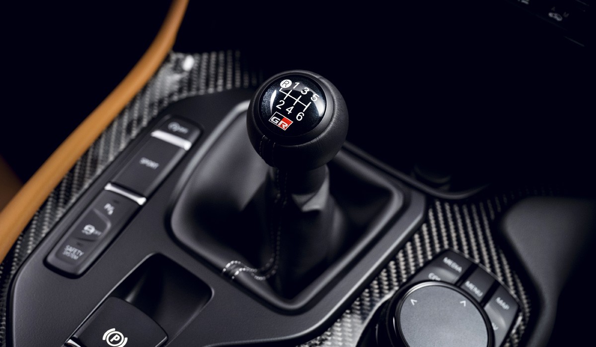 Toyota GR Supra: теперь и с механической коробкой передач