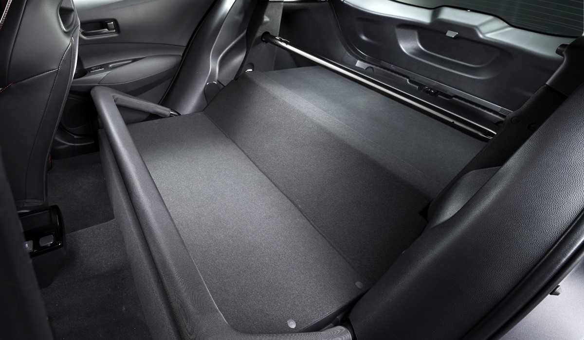 У хот-хэтча Toyota GR Corolla появилась двухместная версия