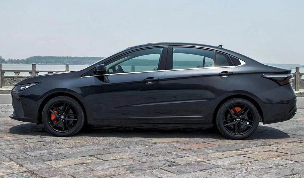 Представлен седан Chery Arrizo 5 GT: мощный мотор и рестайлинг