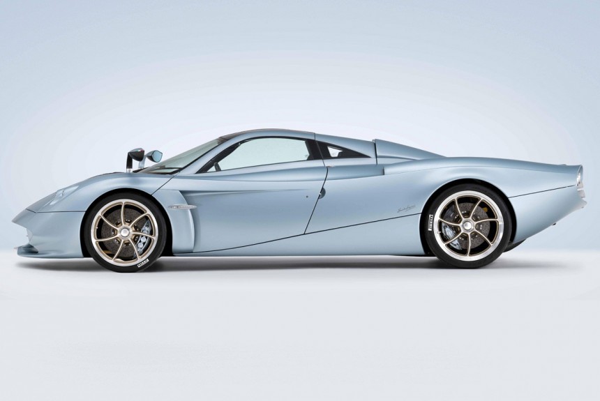 Гиперкар Pagani Huayra Codalunga махнет хвостом на прощание