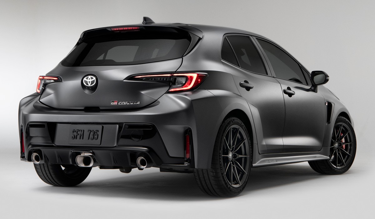 У хот-хэтча Toyota GR Corolla появилась двухместная версия