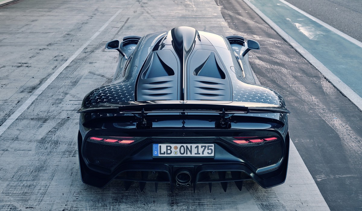 Mercedes-AMG One с техникой Формулы-1 все-таки стал серийным