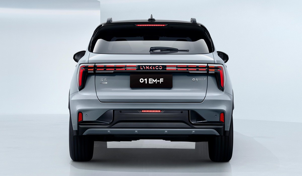 Кроссовер Lynk & Co 01: рестайлинг и новая техника