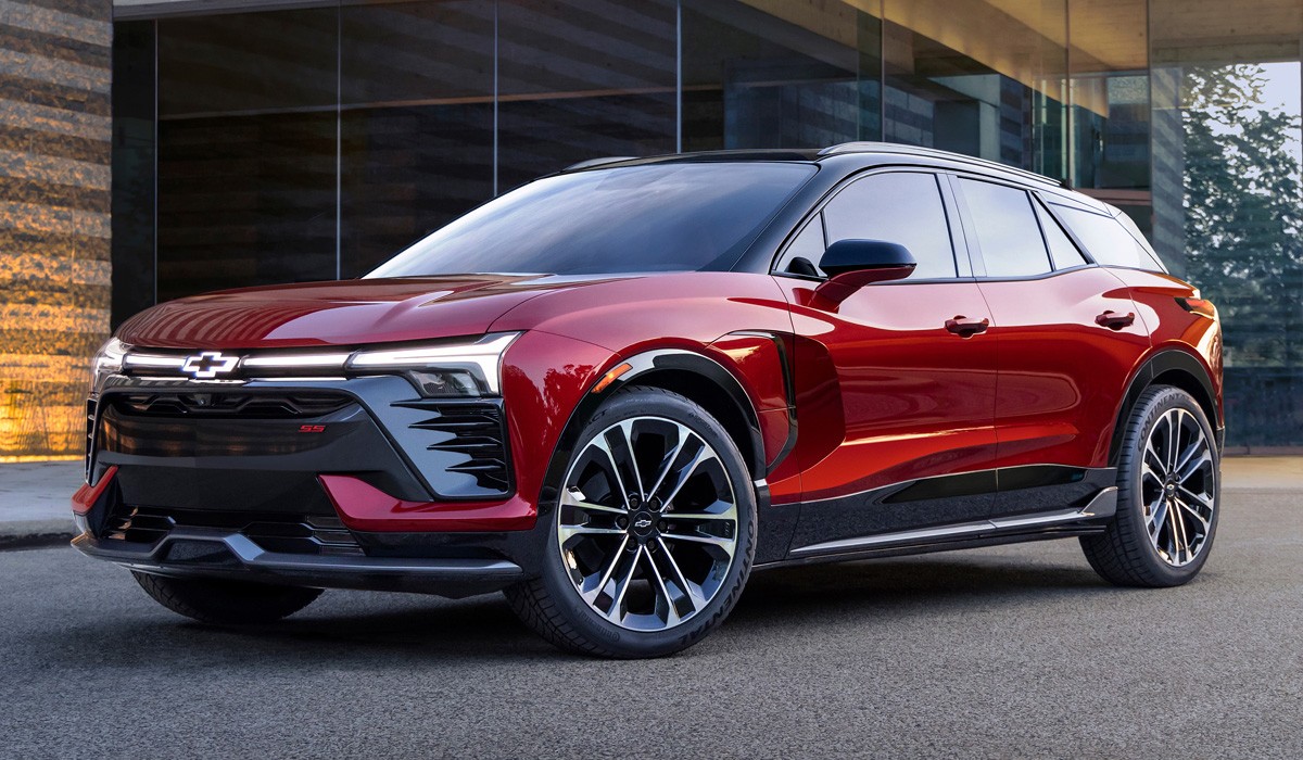 Дайджест дня: BMW M2 в камуфляже, двери Весты и другие события индустрии