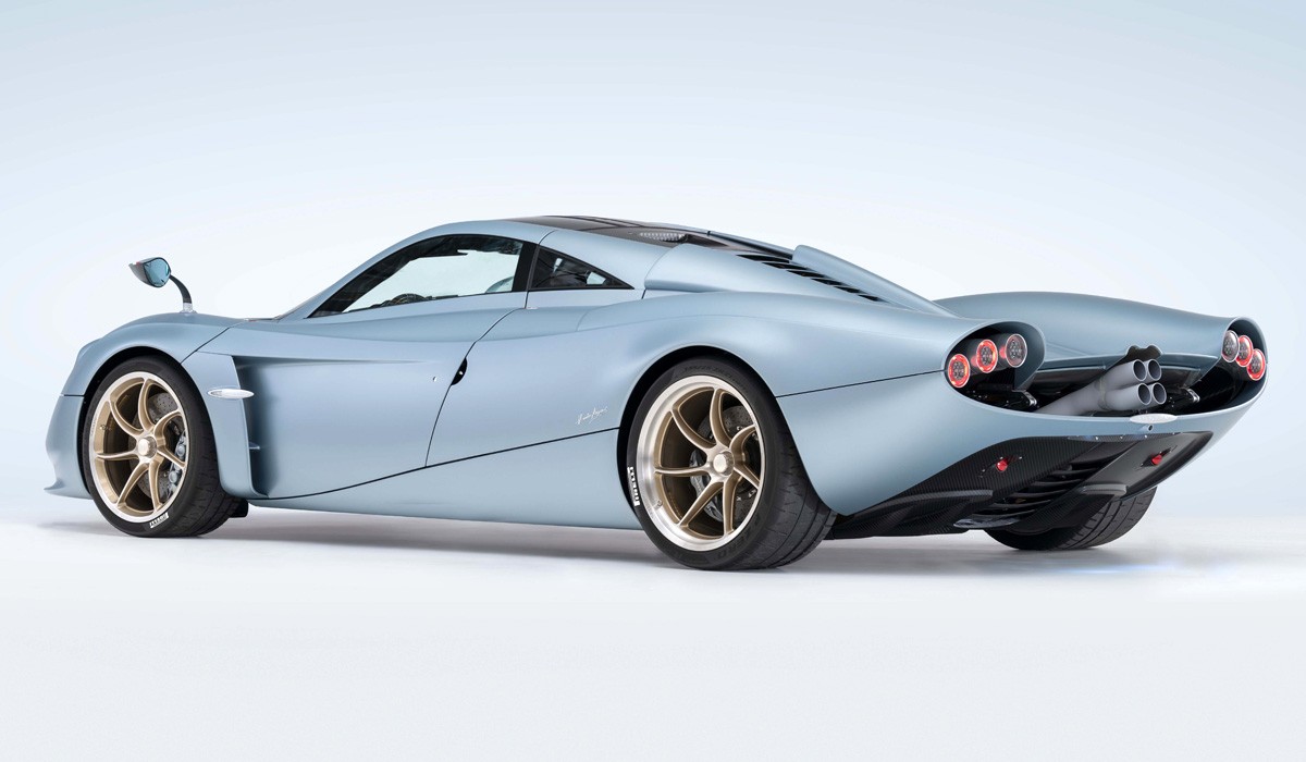Гиперкар Pagani Huayra Codalunga махнет хвостом на прощание