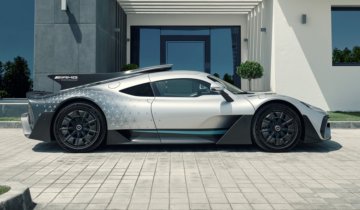 Mercedes-AMG One с техникой Формулы-1 все-таки стал серийным