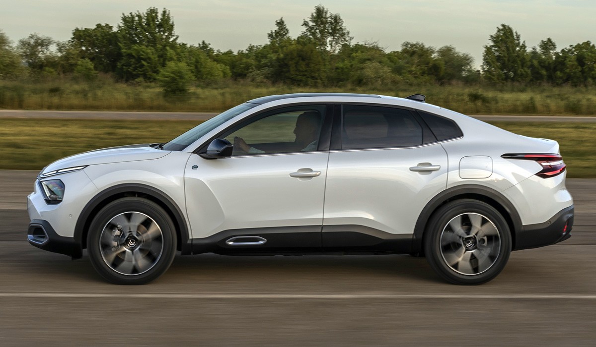 Кросс-седан Citroen C4 X пришел на подмогу хэтчбеку