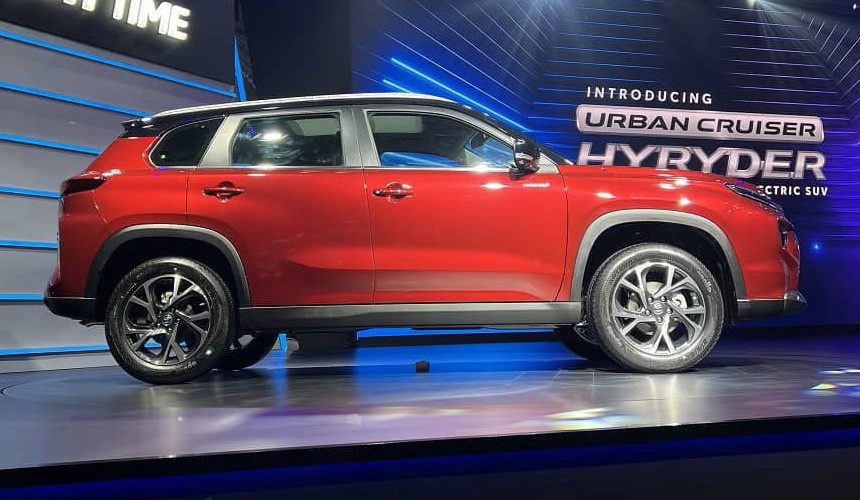 Новый кроссовер Toyota Urban Cruiser Hyryder вырос из Витары