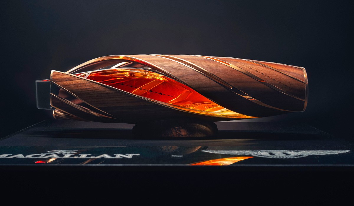 Дайджест дня: самый дорогой Range Rover, виски Bentley и другие события индустрии Дайджест дня: самый дорогой Range Rover, виски Bentley и другие события индустрии