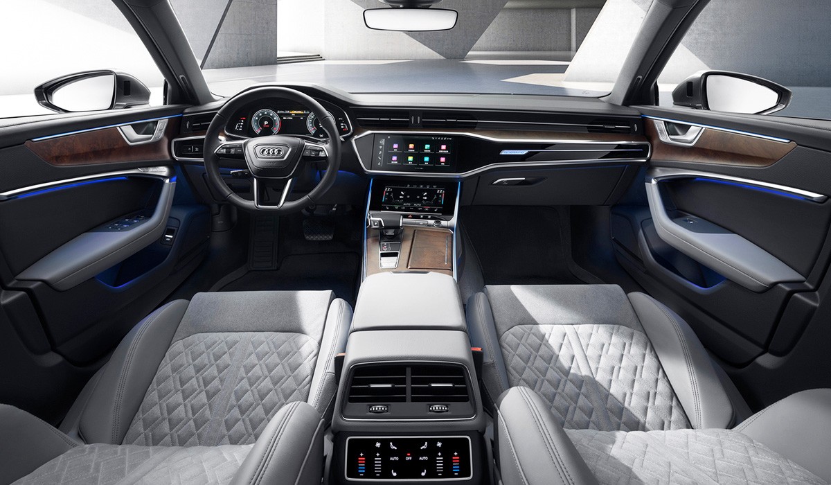 Обновленный седан Audi A6 дебютировал в Поднебесной