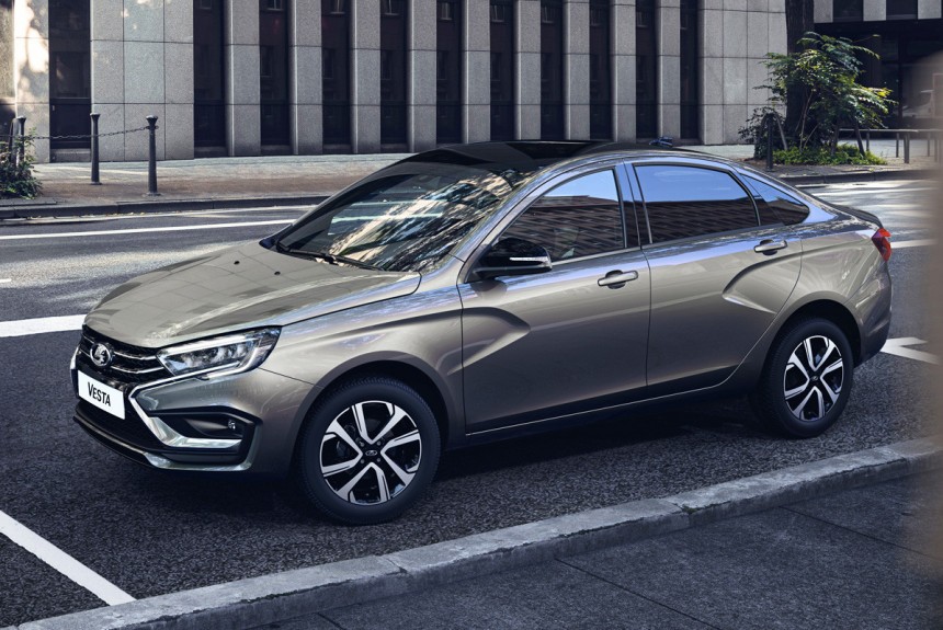 Обновленные Лады Весты поступают к дилерам: предварительные цены Обновленные Лады Весты поступают к дилерам: предварительные цены