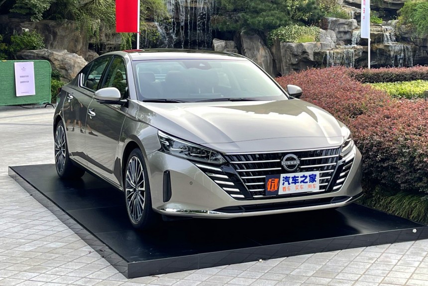 Седан Nissan Altima: альтернативный рестайлинг Седан Nissan Altima: альтернативный рестайлинг