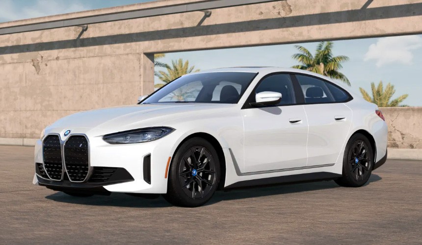 Дайджест дня: Land Cruiser 70 в дефиците, новый Geely Atlas и другие события индустрии