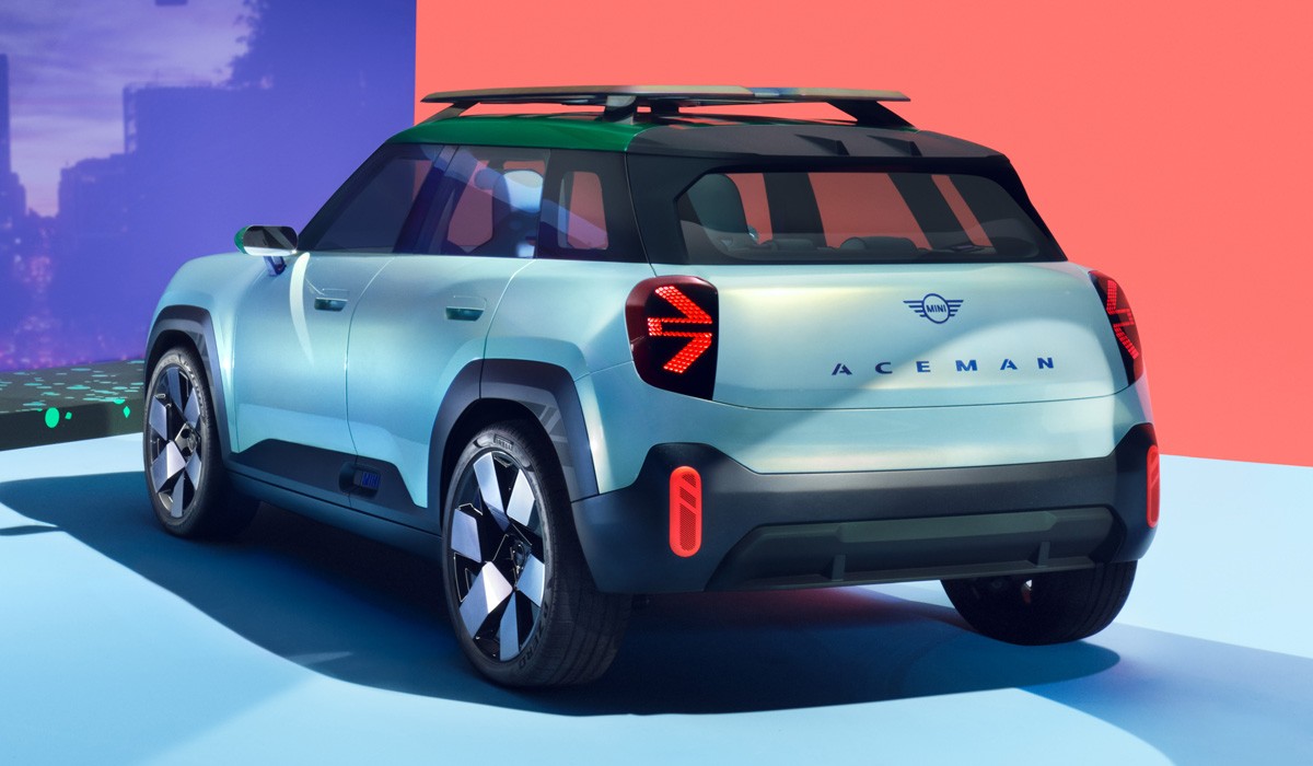 Кроссовер Mini Aceman показал новый дизайн марки Кроссовер Mini Aceman показал новый дизайн марки