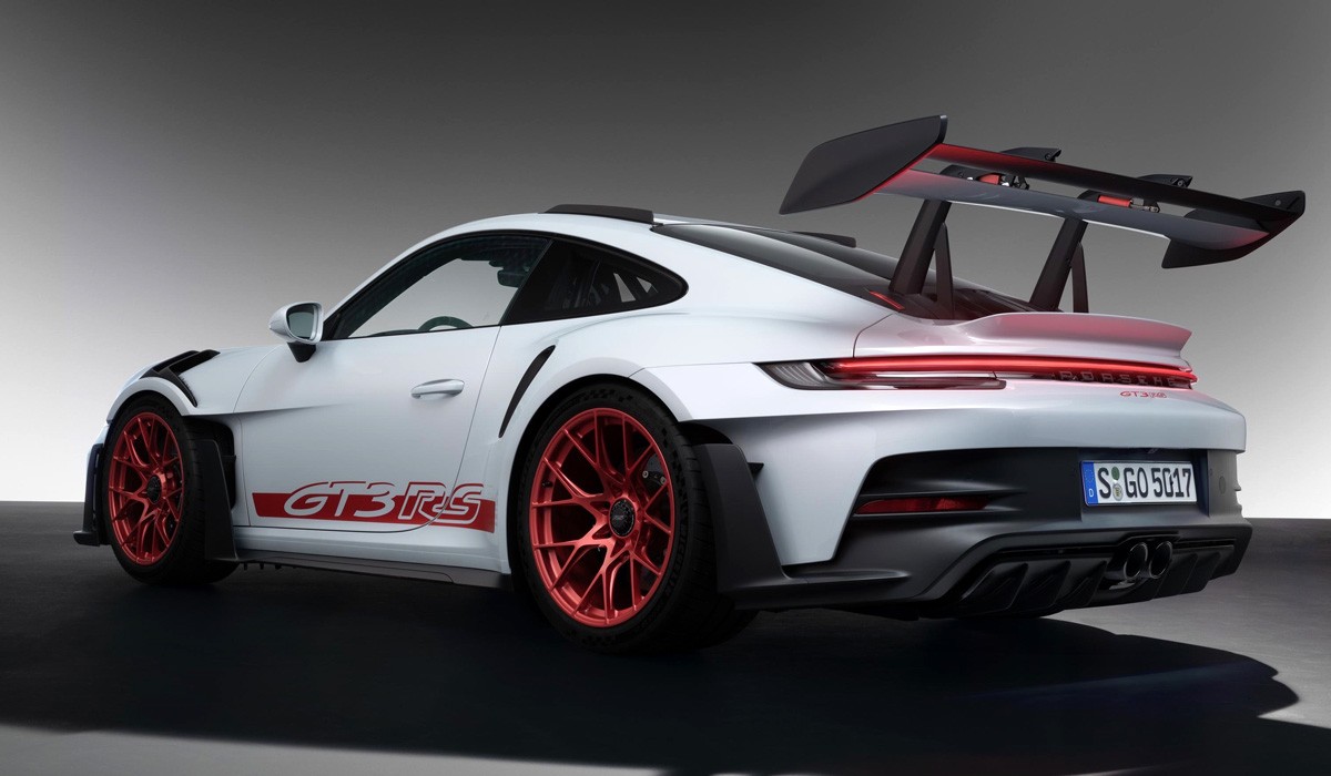 Еще экстремальнее: новый Porsche 911 GT3 RS и активная аэродинамика