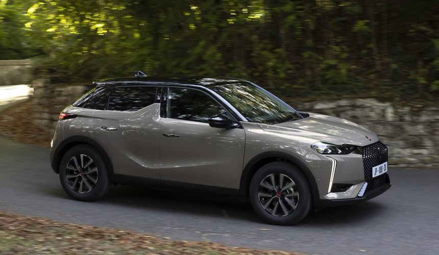 Представлен обновленный кроссовер DS 3 Представлен обновленный кроссовер DS 3